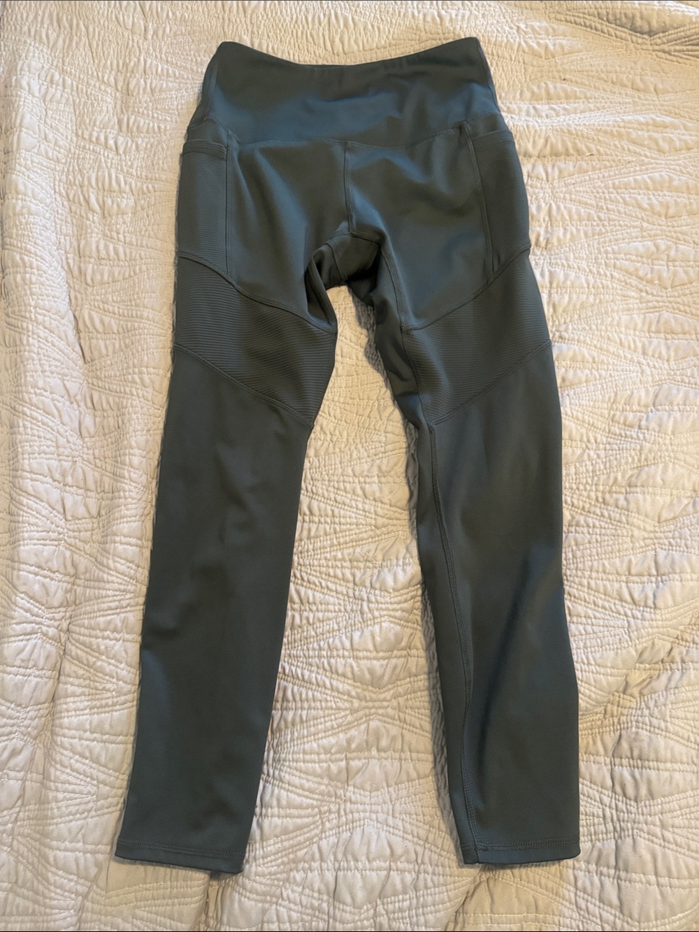 High-Waist Performance Leggings - Sage Green